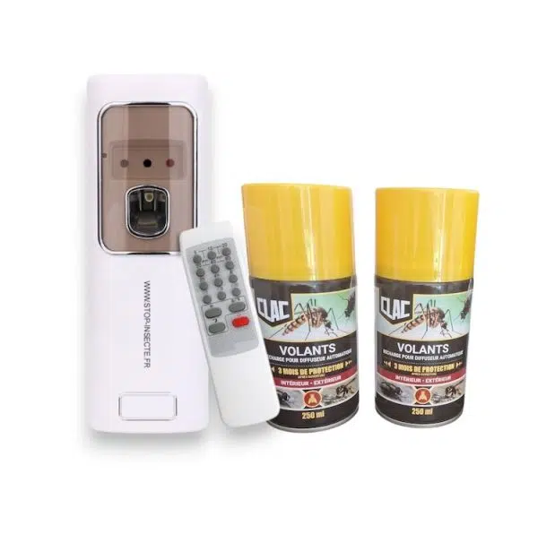 clac insecticide 2 bouteilles et diffuseur fond blanc clac recharge Aérosol au Pyrèthre contre les moustiques et insectes et diffuseur automatique programmable a télécommande